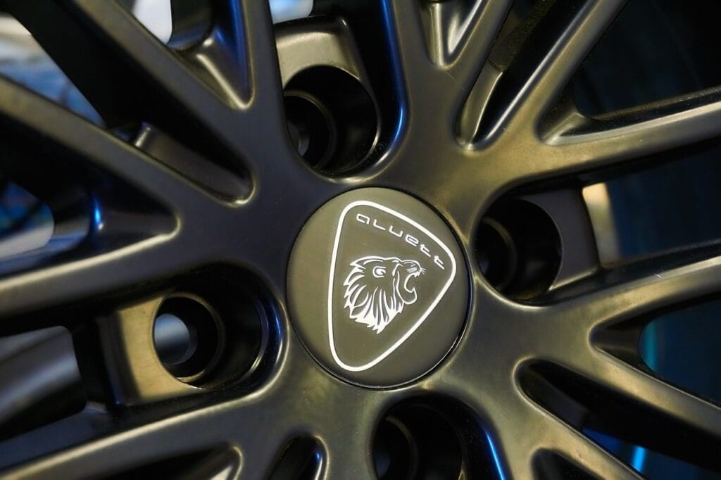 Tesla Model S Plaid – luksusowa elektryczna przyszłość