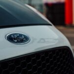 Ford kontra GM: wojna gigantów, która ukształtowała amerykański przemysł samochodowy